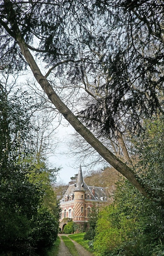 Le parc du château des Aygues